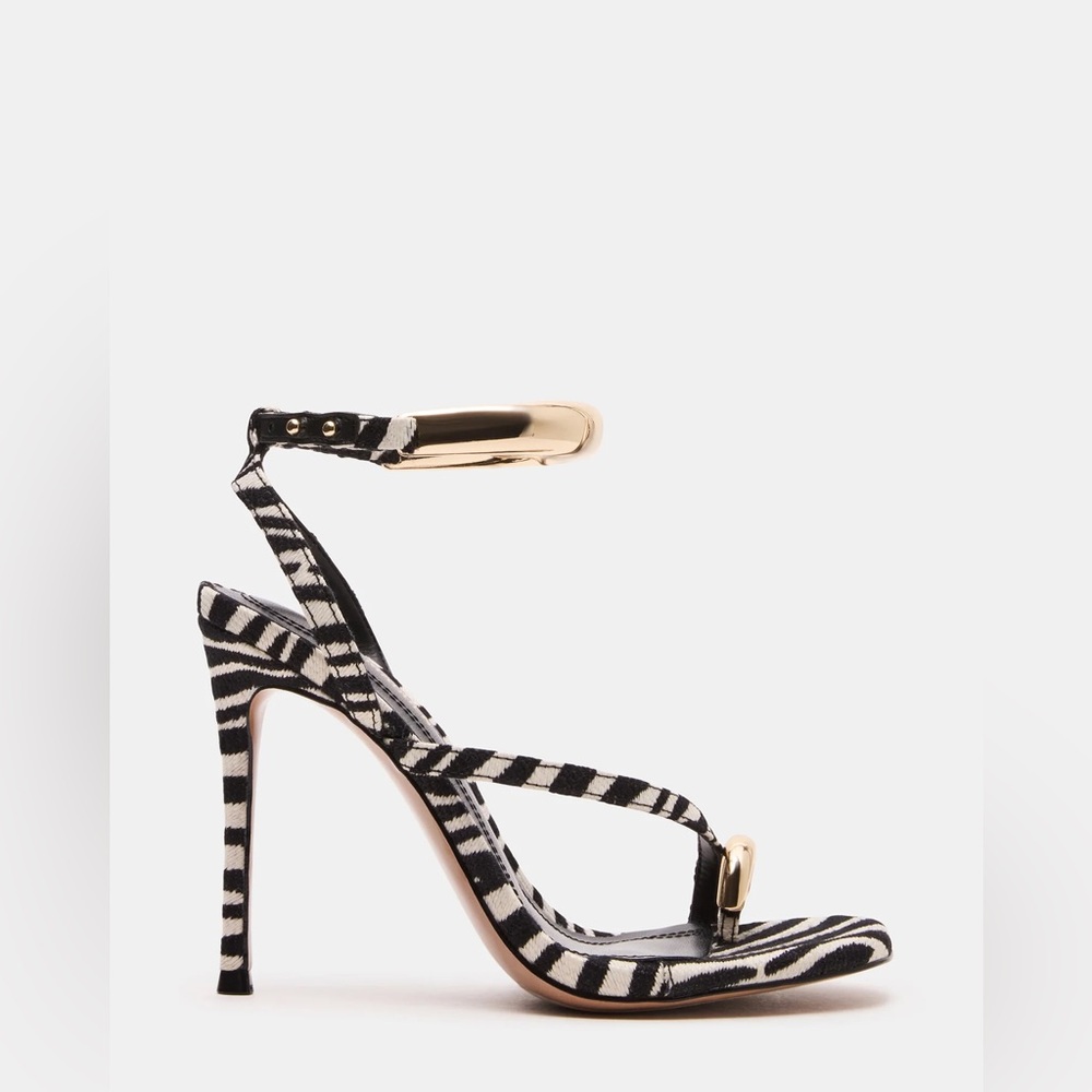 Steve Madden Black and White Heels with Gold Detail
